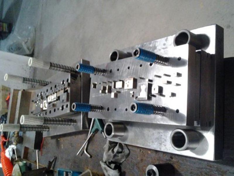 西青模具制造-12